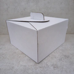 CAJA BLANCA MALETIN PARA TORTA ALTA MICROCORRUGADA 28X28X17 APILABLE