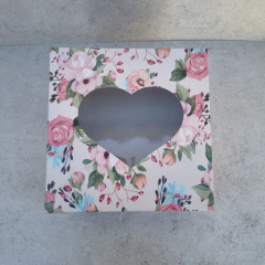 CAJA 20X20X10 CON VISOR FLOR ROJA VISOR CORAZÓN