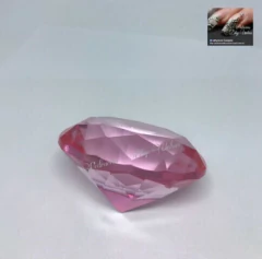 Diamante para decoração e cenário de fotos na internet