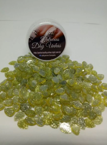 Pacote com aprox. 10 Gota Glitter