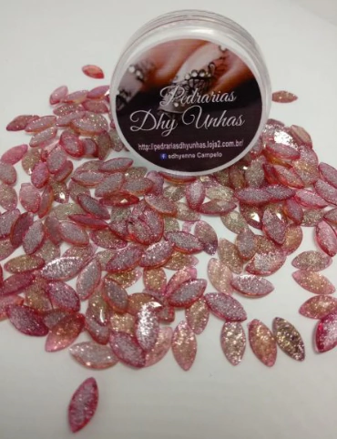 Pacote com aprox. 10 Navete Gliter