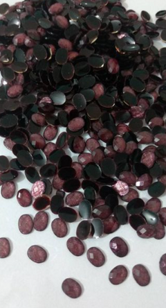 Pacote com Aprox. 10 Oval Gliter
