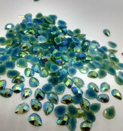 Pacote com aprox. 10 Strass Gota Gliter Boreal