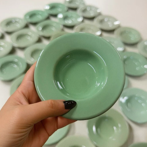 Kit 50 Unid. Mini Pratinhos Risoto Porcelana 11cm de Diâmetro Capacidade 40ml Verde Claro