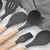 Imagen de Oferta Exclusiva 2x1: Set De 12 Utensilios + Cesto de Basura Plegable y Portátil De Regalo ®