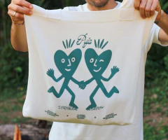 Imagem do BOLSA DE MOLETOM LOVE IS MY RELIGION