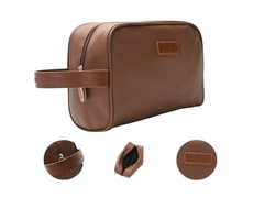 BOLSO DE MANO IMPORTADO PARA VARON (NECESER GO DE PU MARRON ) COD:37056