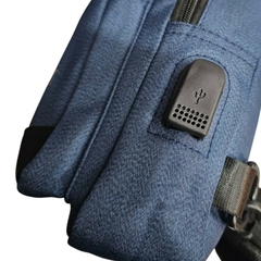 MORRAL SPORT//CON USB//*AZUL MARINO*//COD:8700 - Mundo Willys