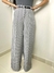 CALÇA PANTALONA EM ALFAIATARIA - RISCA DE GIZ CINZA - comprar online