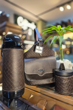 Kit Chimarrão Marrom Café Graxo Capellani - comprar online