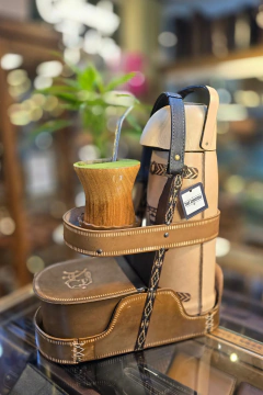 Porta Chimarrão Serve Fácil até 2L-Cavalo - (cópia)
