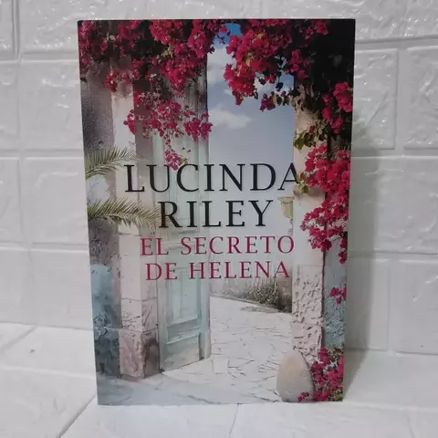 El Secreto De Helena - Lucinda Riley - Usado - Plaza Y Janés - comprar online