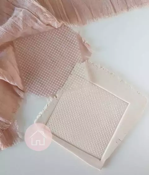 T 82- Textura Puntitos