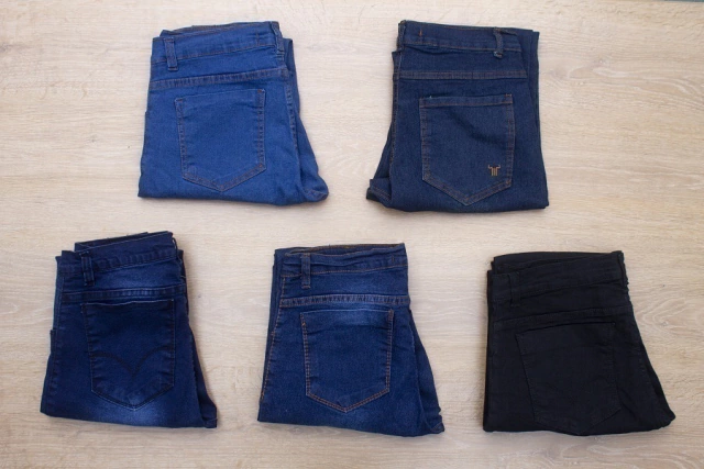 Combo #164: 4 REMERAS LISAS + 3 JEANS + 4 CAMPERAS — imagen 15