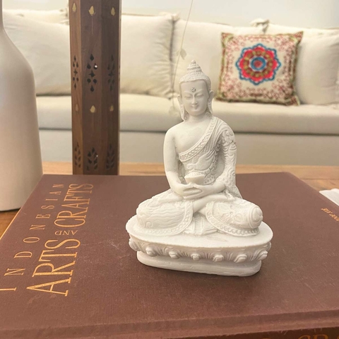 Escultura Buda Sidarta Meditação Pó de Mármore 13cm