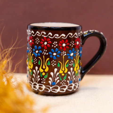 Caneca Pintada à Mão Importada da Turquia (Marrom)