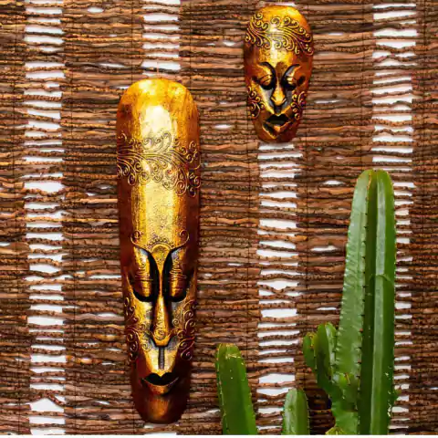 Máscara Madeira Balsa Importada de Bali