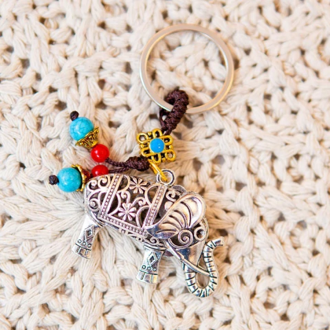 Chaveiro de Metal com Penduricalho Elefante 9cm