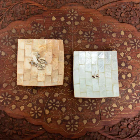 Porta Jóias Quadrado de Madrepérola 8cm Importado de Bali