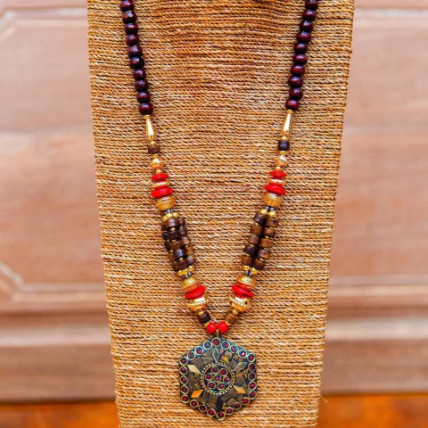 Colar Vermelho Importado da India