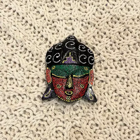 Imã Pintado de Madeira Balsa Cabeça de Buda 8cm
