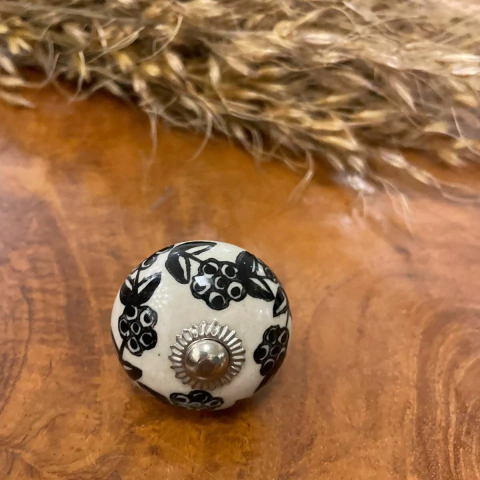 Puxador de Cerâmica Branco & Preto Importado da Índia