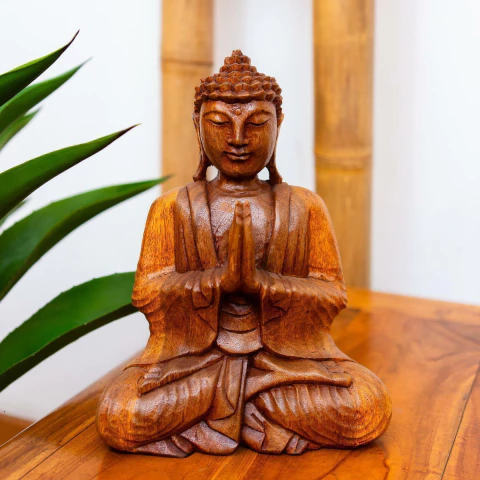 Escultura Buda Sidarta de Madeira 30cm (Mudra Oração)