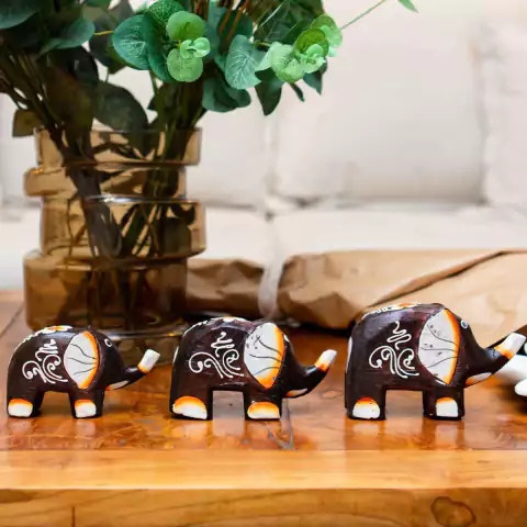 Escultura Elefante Marrom Escuro Importado de Bali