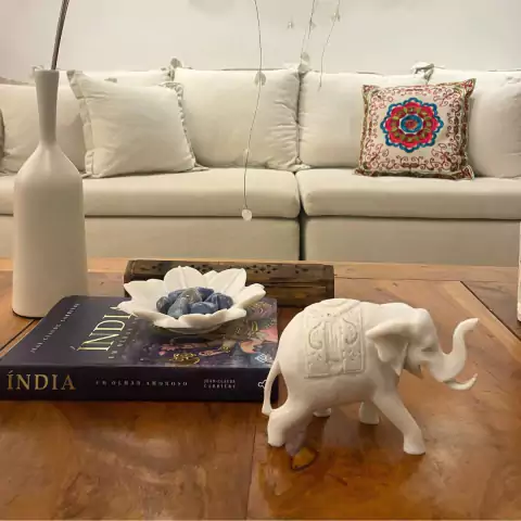 Escultura Elefante Indiano de Pó de Mármore Branco 10cm