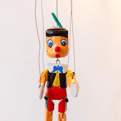 Escultura Pinóquio Marionete de Madeira Importado de Bali