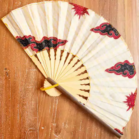 Leque Batik de Bambu e Algodão Importado de Bali