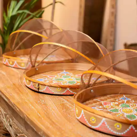 Cesto de Palha & Bambu Importado de Bali Cor Caramelo 30cm - comprar online