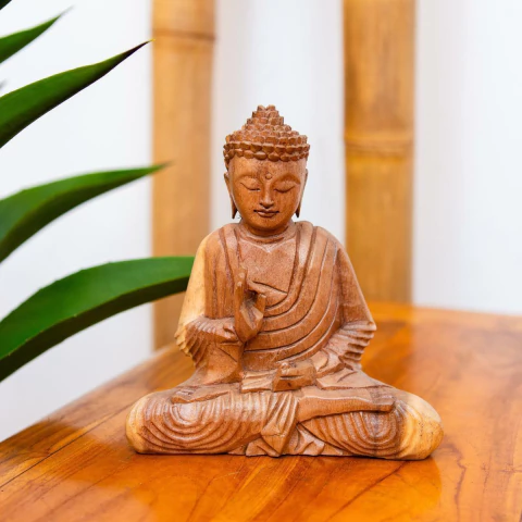 Escultura Buda Sidarta de Madeira 22cm (Mudra Proteção)