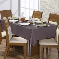 Toalha de Mesa Térmica 100% Impermeável 6 Lugares Para Natal e Ano Novo - Wolf Magazine