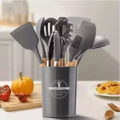 Jogo de Cozinha Kit C/12 Peças de Silicone, Utensílios e Copo Suporte para Cozinha Cabo de Madeira Su na internet