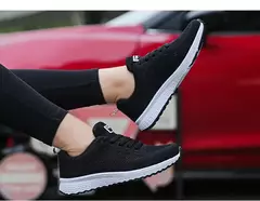 Sapatos rasos de malha respirável para mulheres, sapatos vulcanizados, tênis de ginástica, calçados casuais, branco, moda feminina, 2021 na internet