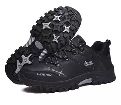 Botas de neve de couro impermeáveis para homens, tênis super quentes, botas de caminhada ao ar livre, sapatos de trabalho, marca de inverno, tamanho 39-47