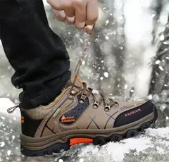 Imagem do Botas de neve de couro impermeáveis masculinas, super quentes, ao ar livre, caminhadas, trabalho, sapatos de viagem, inverno, tamanho 39-47