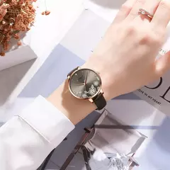 Imagem do Curren-Relógios de pulso quartzo de couro de luxo feminino, marca relógio para senhoras, charme relógio mostrador flores