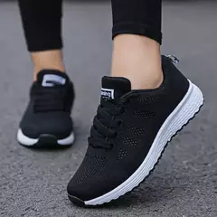 Mulheres sapatos casuais moda respirável andando malha sapatos planos tênis feminino 2021 ginásio sapatos vulcanizados branco calçado feminino na internet