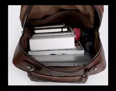Imagem do JEEP BULUO-Bolsa Masculina Casual para Laptop, Mochila de Couro Dividido, Bolsa para Computador, Alta Capacidade, Nova Tendência