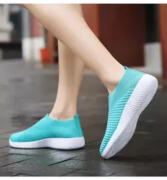 Tênis slip-on vulcanizados para mulheres, sapatos baixos, mocassins ambulantes, plus size 42, alta qualidade - Wolf Magazine