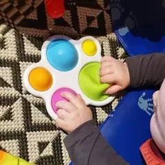 Chocalho e Quebra-Cabeça Montessori Colorido para Bebê e Crianças, Placa de Atividades, Educação Precoce de Inteligência, Brinquedos de Treinamento Intensivo, Fidget Infantil - loja online