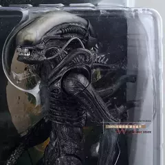 NECA Classic 1979 Alien PVC Action Figure Brinquedo colecionável 7'' 18cm - comprar online