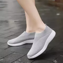 Tênis slip-on vulcanizados para mulheres, sapatos baixos, mocassins ambulantes, plus size 42, alta qualidade - Wolf Magazine