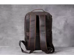 Imagem do Mochila de couro genuíno para homens, cavalo louco vintage mochila para laptop grande mochila diária mochila de viagem mochila para caminhadas