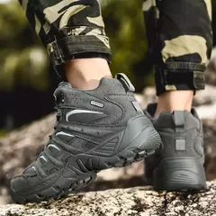 Botas de caminhada ao ar livre para homens, botas antiderrapantes, tênis leves, calçado de deserto, curto, inverno, outono, moda