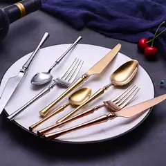 Portátil Korean Food Talheres, 304 Aço Inoxidável, Forquilha de Mesa, Faca, Colher, Dinner Set, Louça, Gold Tableware Sets, 24Pcs, Lot - comprar online