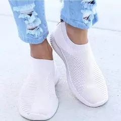 Sapato branco slip-on plano para mulheres, tênis leves, sapatilhas casuais com cesta, verão e outono na internet