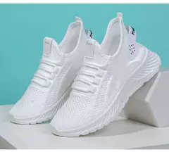Sapatos de corrida leves e respiráveis para mulheres, calçados esportivos antiderrapantes, ao ar livre, macios, com cordões, moda, tênis - Wolf Magazine